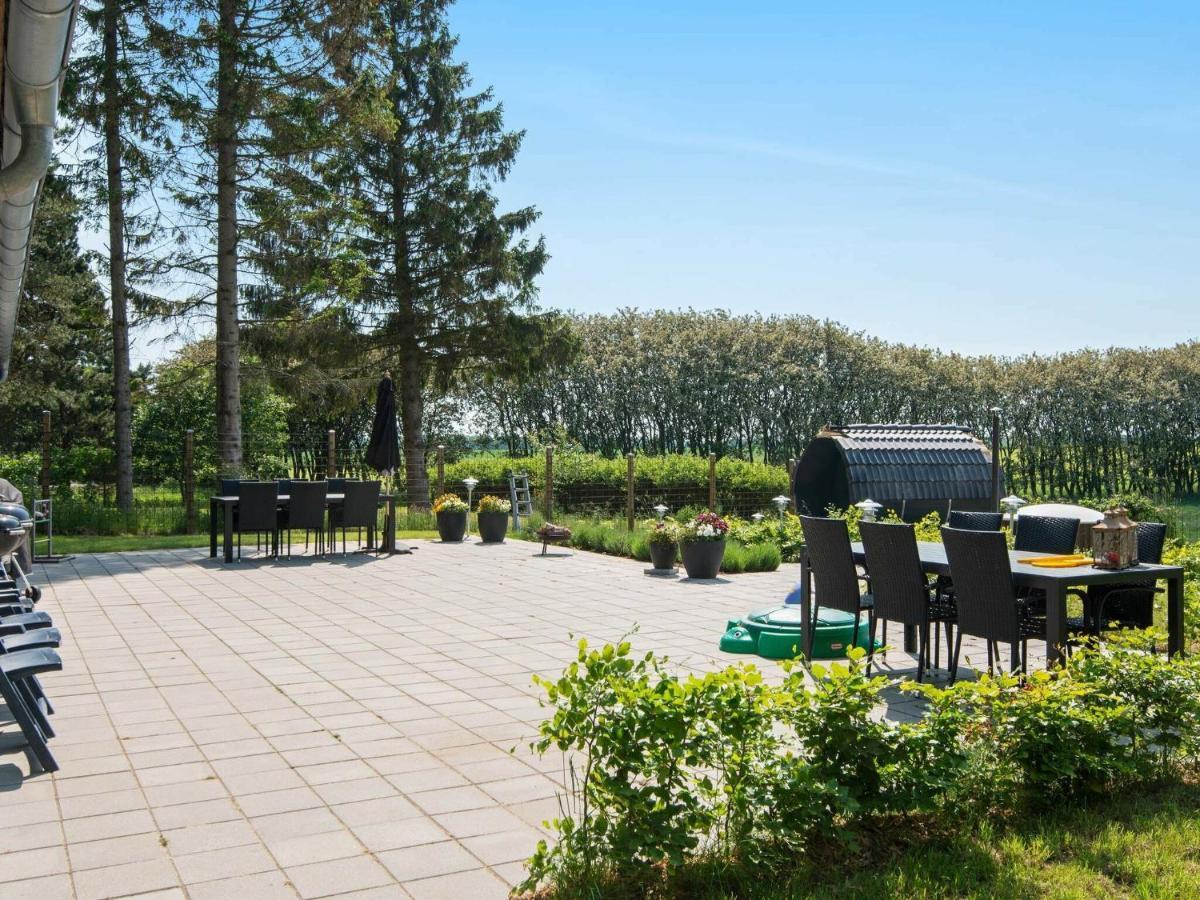 10 Person Holiday Home In Glesborg Kamer foto