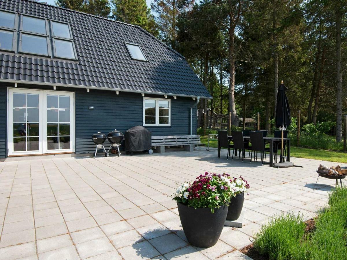 10 Person Holiday Home In Glesborg Buitenkant foto